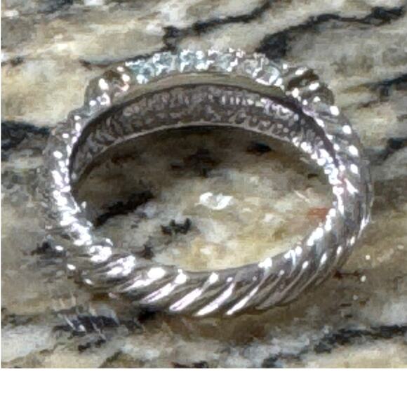 Twisted Silver Tone Ring With Pave Rhinestones Size 8 - Picture 4 of 4